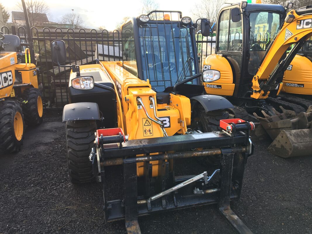 Telehandler operator at work in London